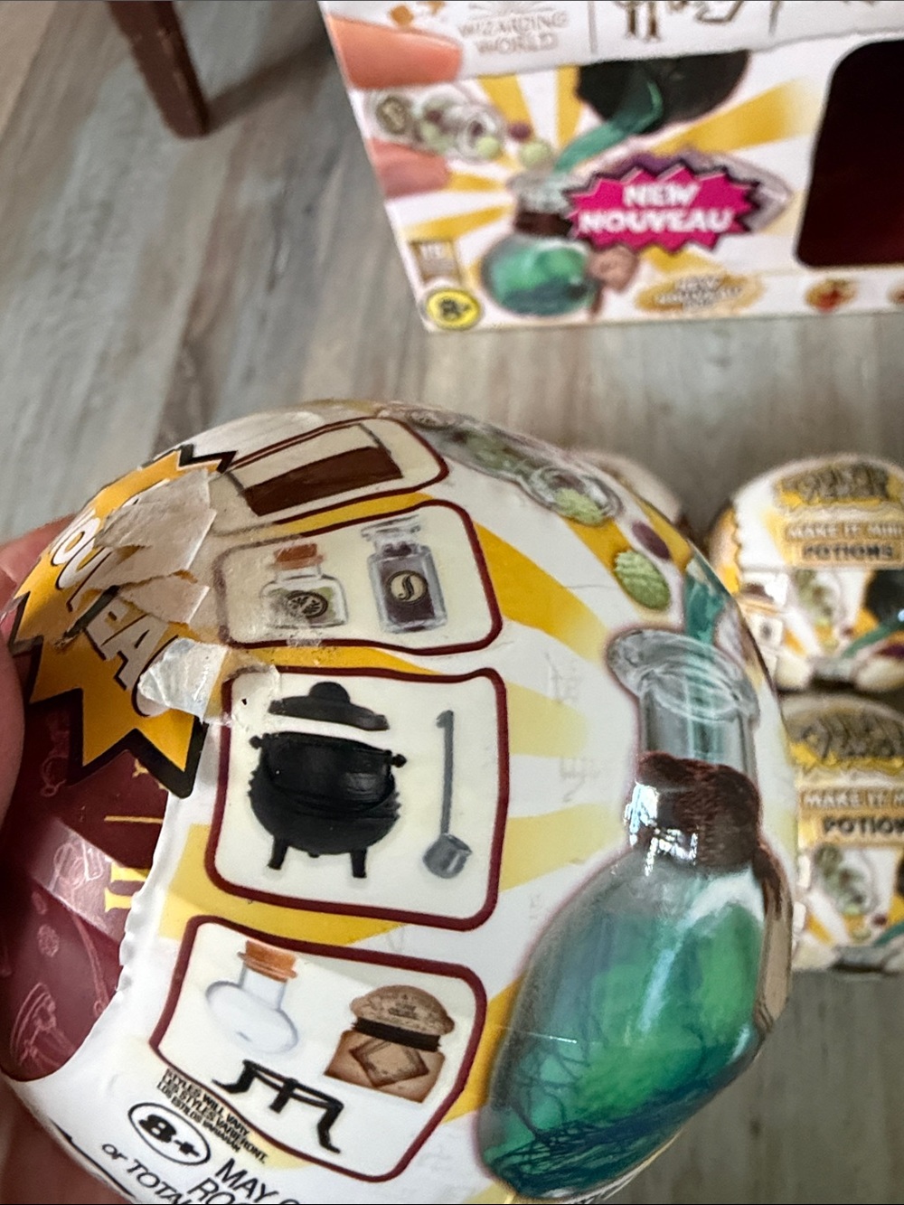 New Harry Potter mini verse display and 12 capsules - Picture 4 of 13